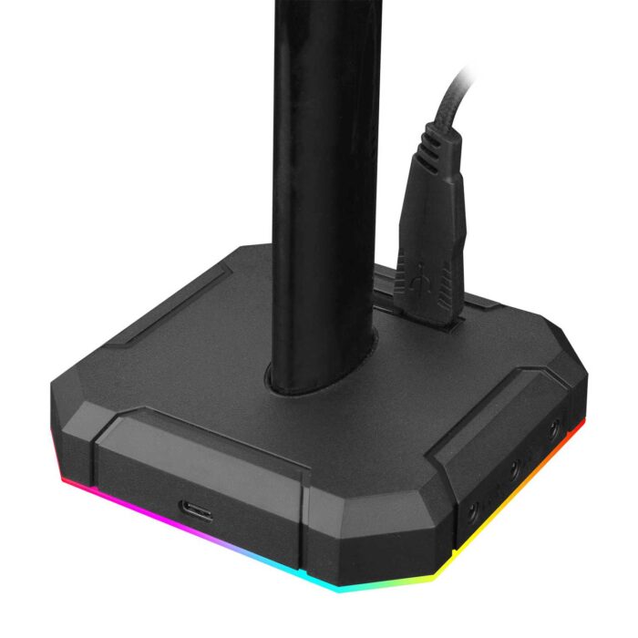 Suporte para headset Redragon Scepter X com hub USB e iluminação RGB em ambiente gamer