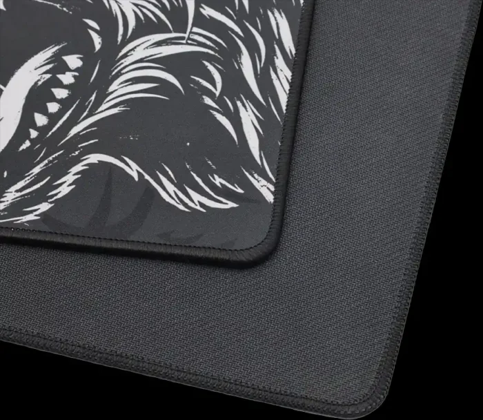 Bordas costuradas do mousepad gamer Kalkan Howl para maior durabilidade